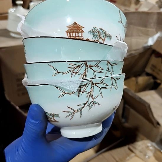 摆件陶瓷盘子碗啥都有