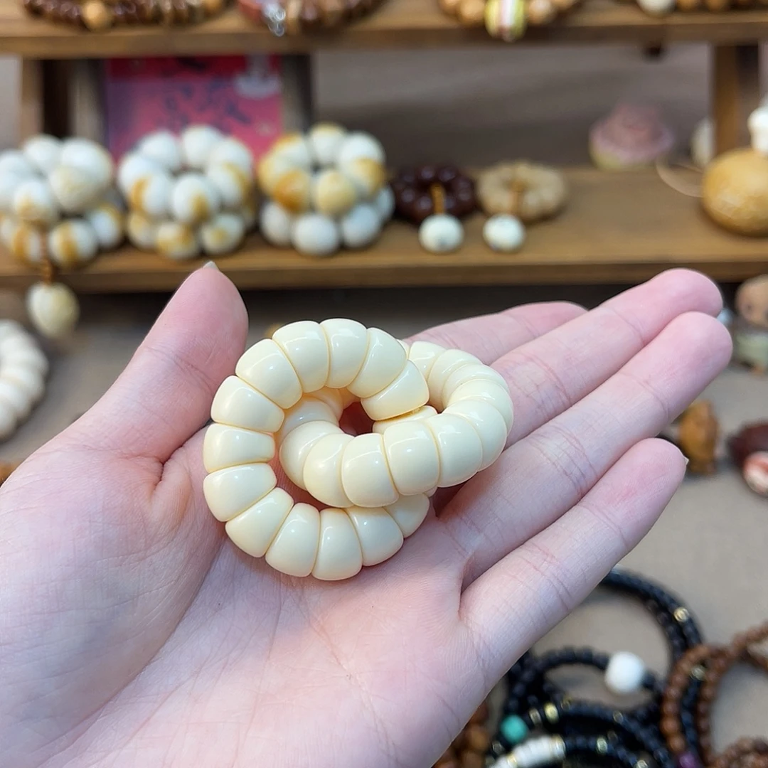 菩提根/象牙果吊坠肠中肠