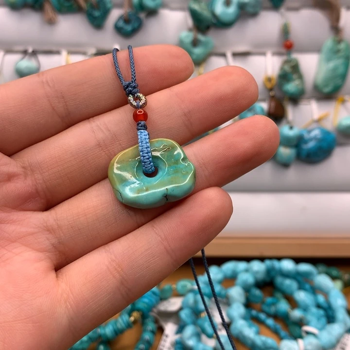 绿松石未镶嵌原矿