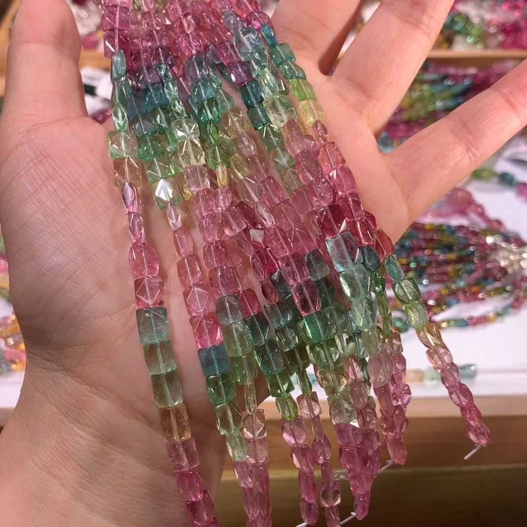 手链未镶嵌碧玺多样性发其一