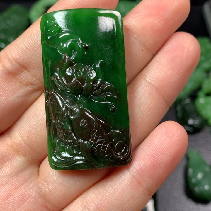 *****颈饰未镶嵌和田玉