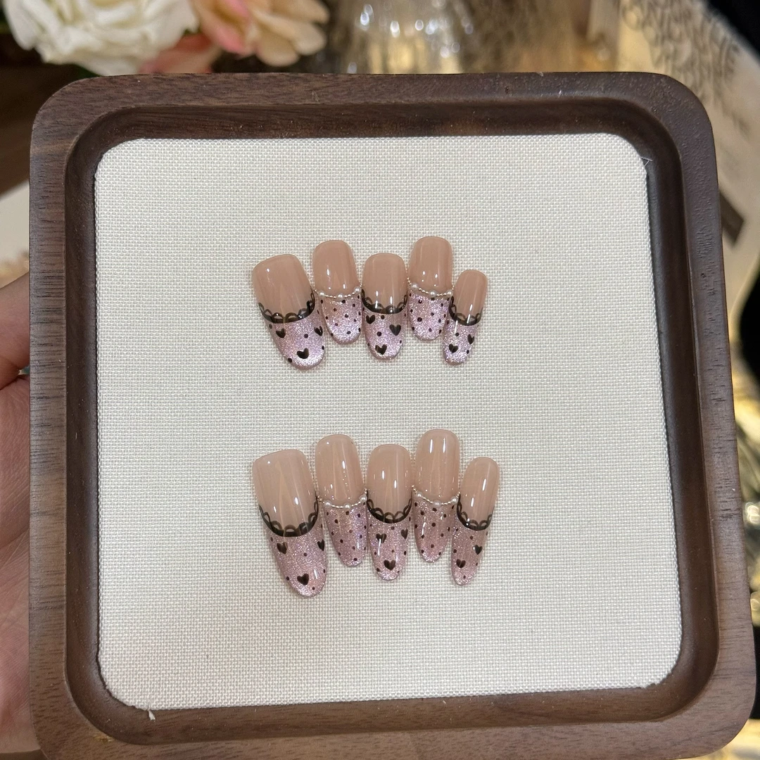 【小裙摆】——财财穿戴甲