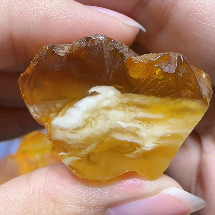 定制琥珀未镶嵌蜜蜡