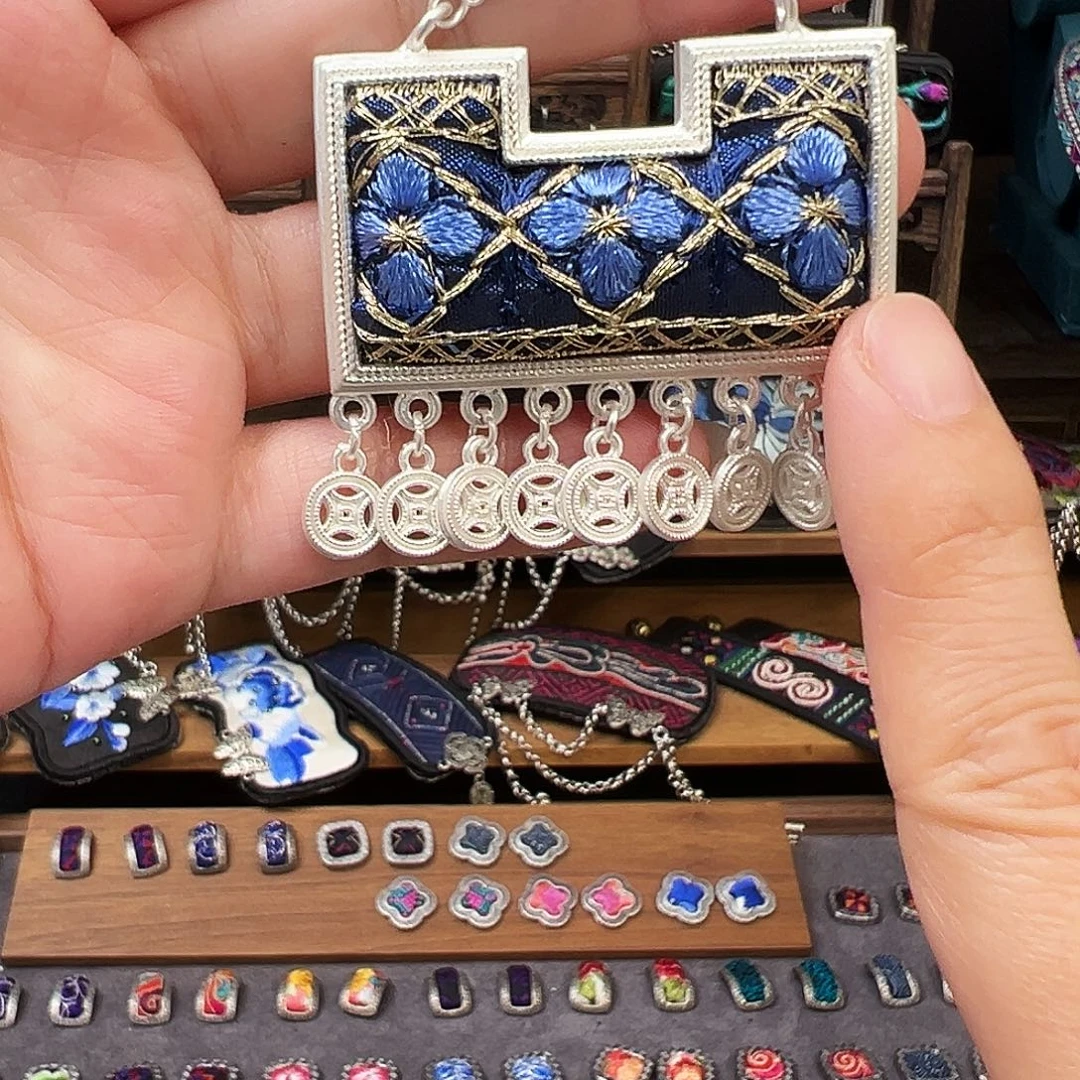 织绣手工刺绣工艺品