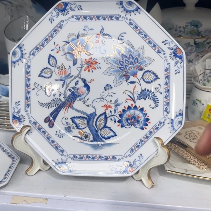 瓷片八角十寸盘一个微瑕