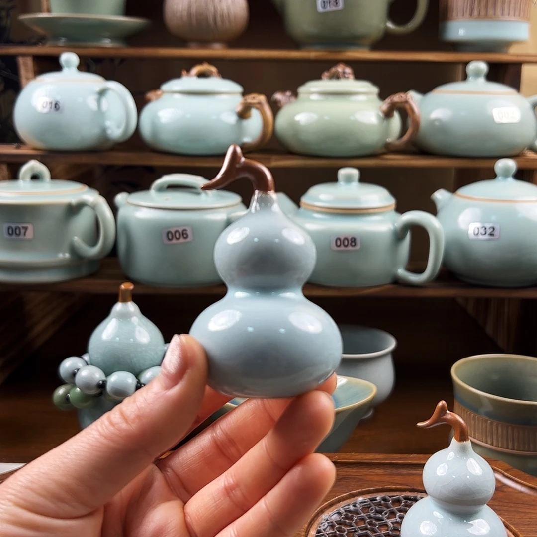 天青釉水小葫芦把件