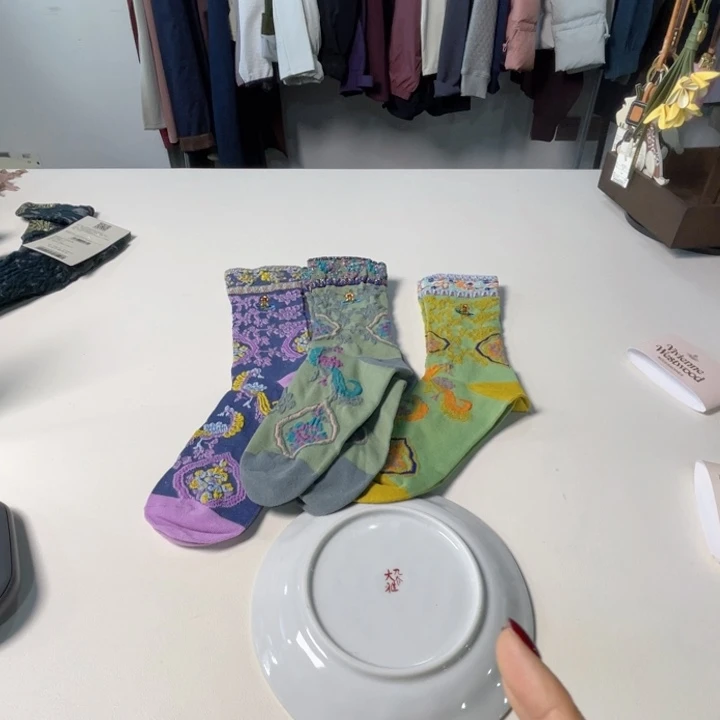 瓷片68。。。。。。。。。。。。。