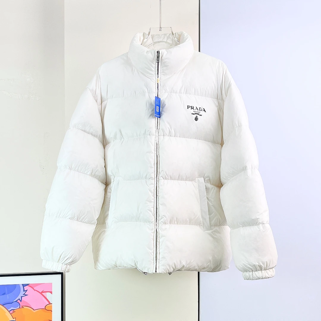 95新 Prada/普拉达 /羽绒服/38码/TT1286