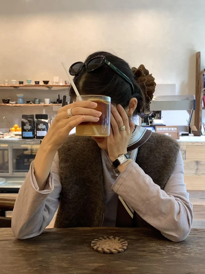 2025秋冬新款韩系休闲长袖打底衫叠穿马夹背心高腰阔腿裤三件套