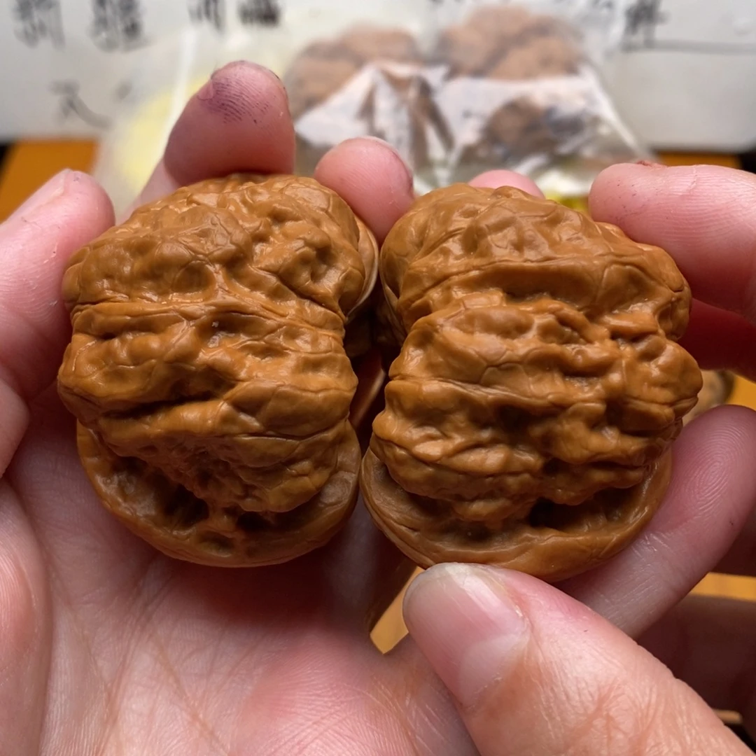 强***a把件文玩核桃边46左右