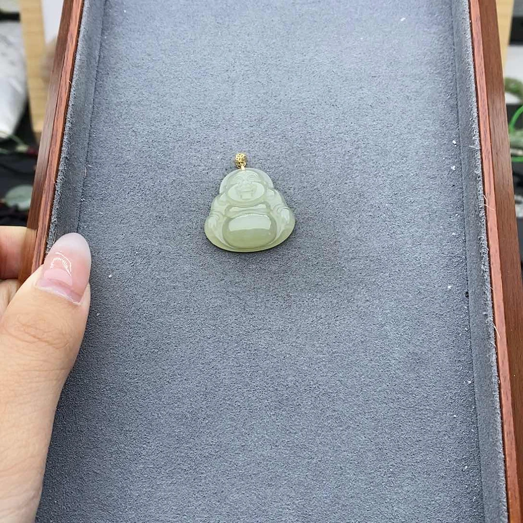 和田玉吊坠(不含链)18K金镶嵌