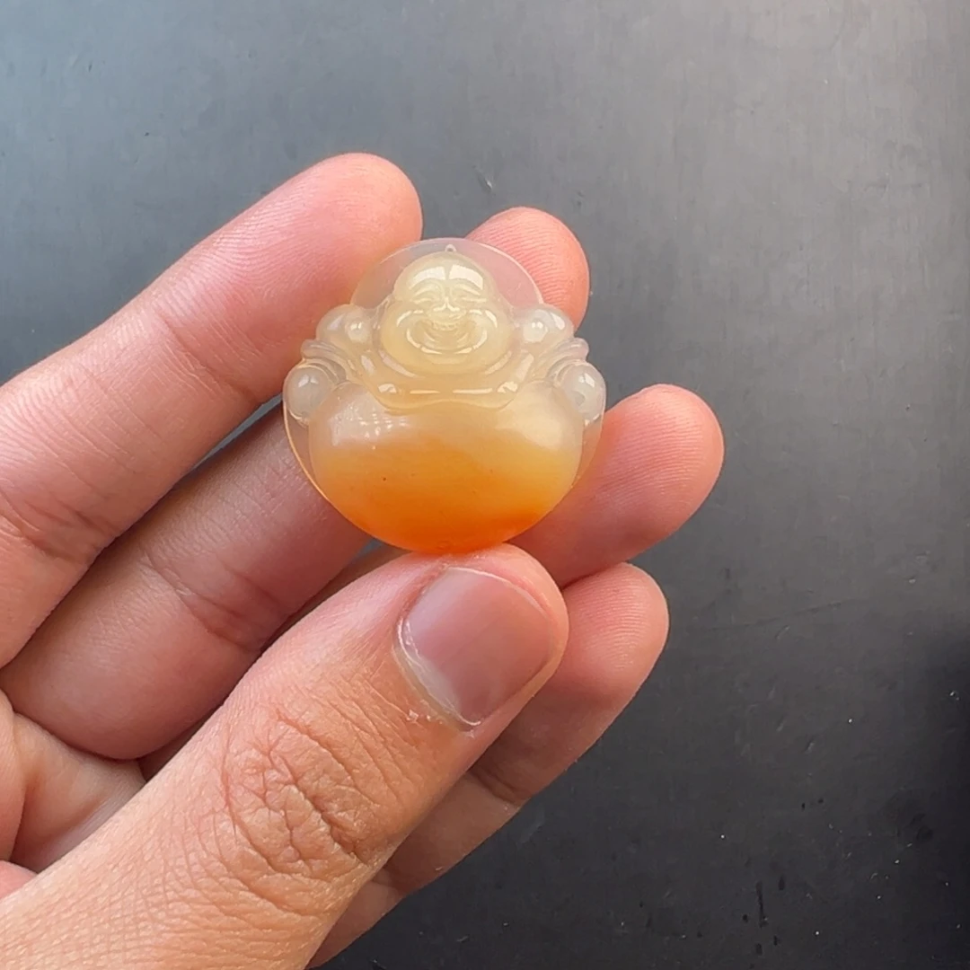 石英质玉（黄龙玉）未镶嵌颈饰