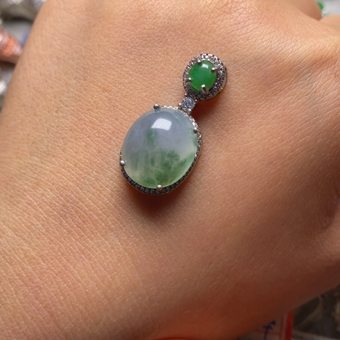 翡翠颈饰银S925镶嵌吊坠