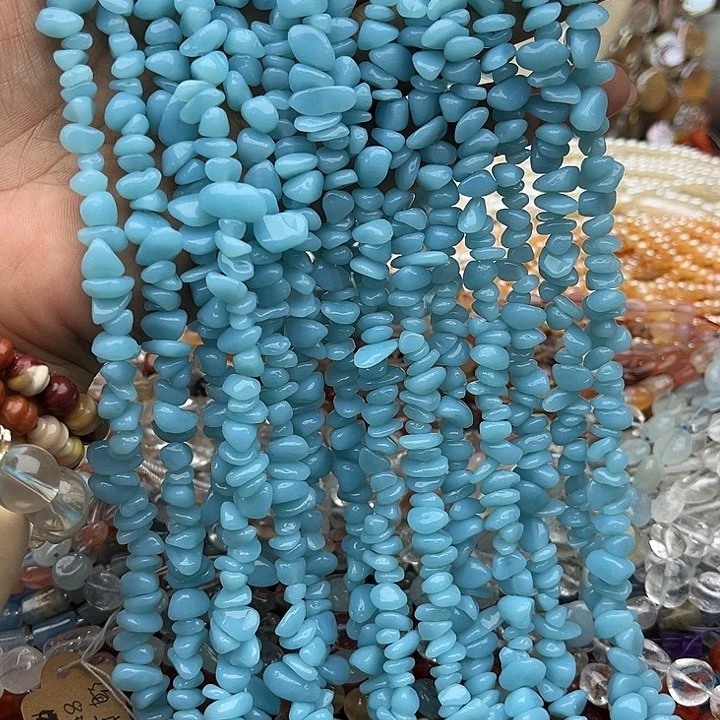 玛瑙/玉髓未镶嵌珠宝半成品一条海蓝宝碎石长75厘米左右