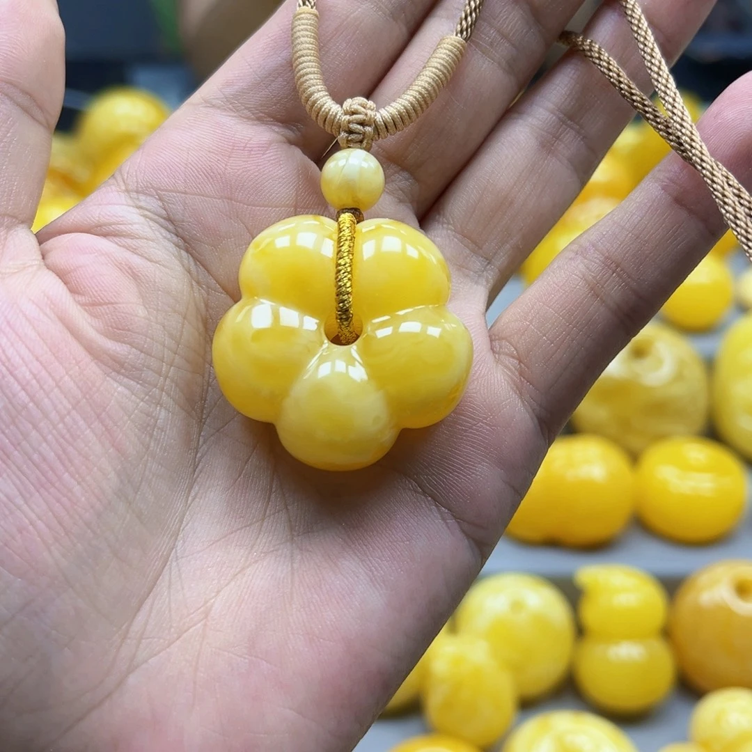 蜜蜡未镶嵌珠宝奇石