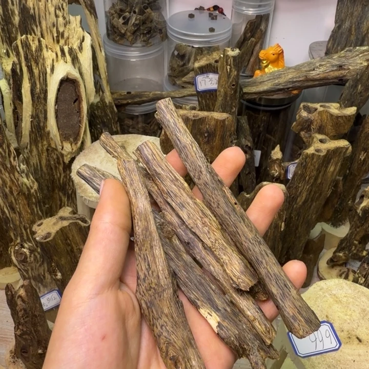 奇楠沉香42g实心树心枝条