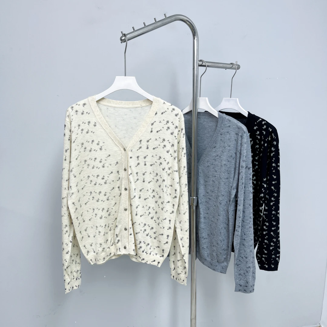 130女装衬衫气质休闲时尚针织长袖小花百搭打底衫