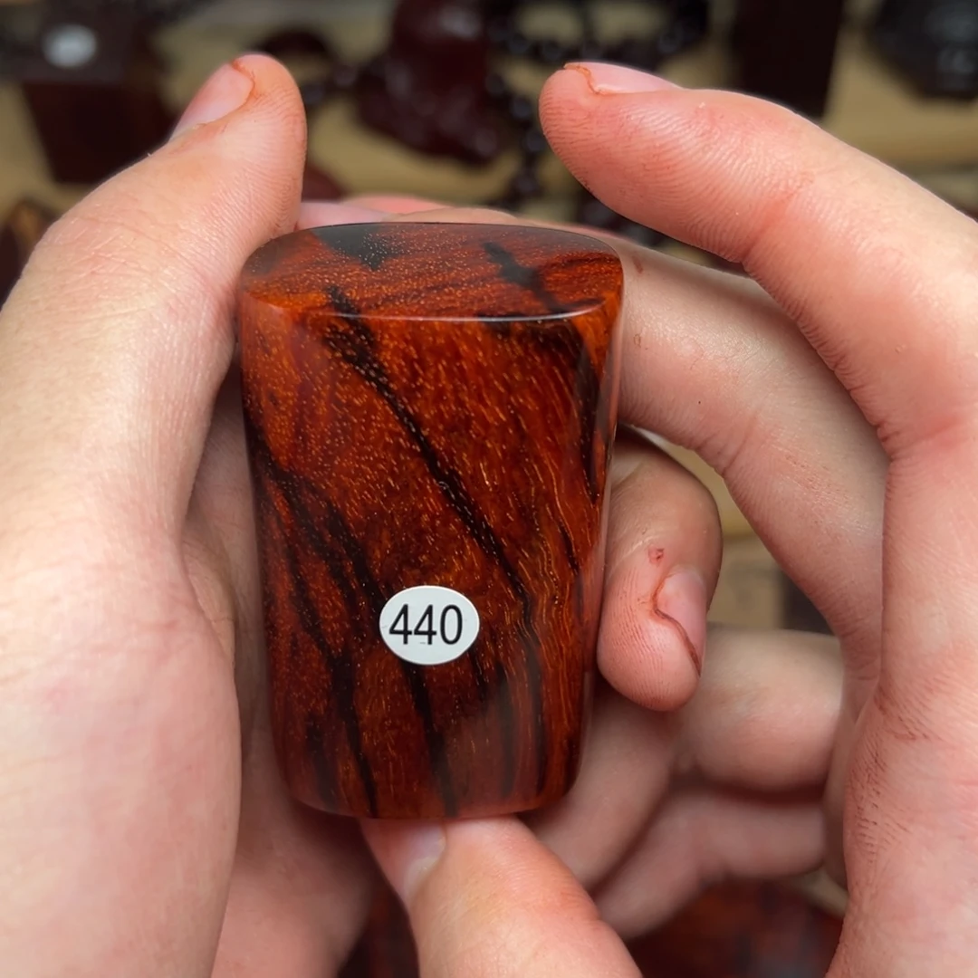 修***菊小叶紫檀把件印度小叶紫檀