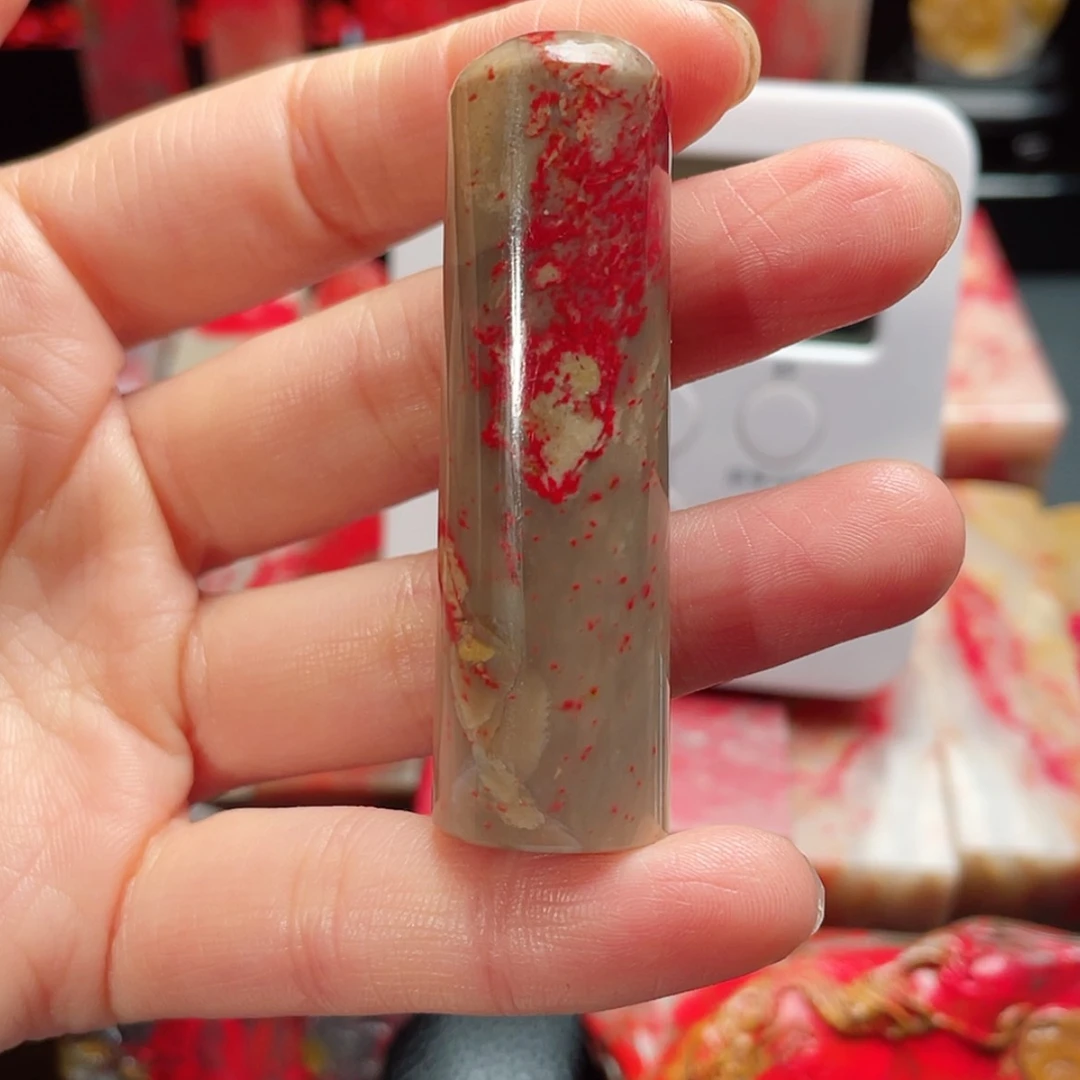 【闪购商品】昌化鸡血石一****人邵氏j x s