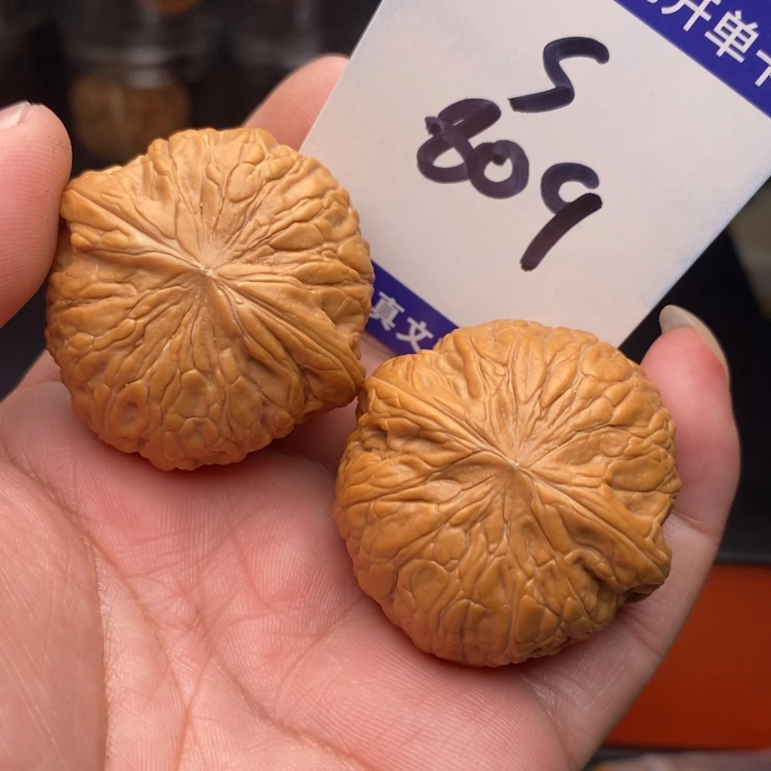 ****兴文玩核桃把件铁锤妹妹39全品