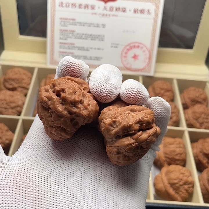 词***意把件文玩核桃蛤蟆头