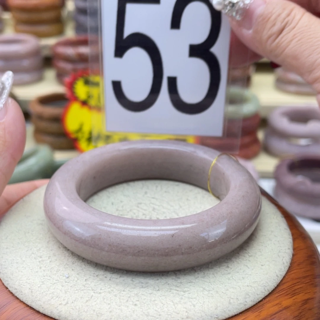 【闪购商品】石英质玉手镯未镶嵌