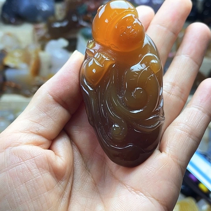东***方未镶嵌饰品玛瑙/玉髓