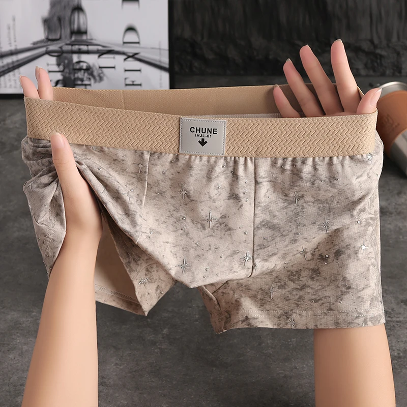 棉质新款时尚星空男士内裤潮流正品透气平角裤个性爆款四角短裤头