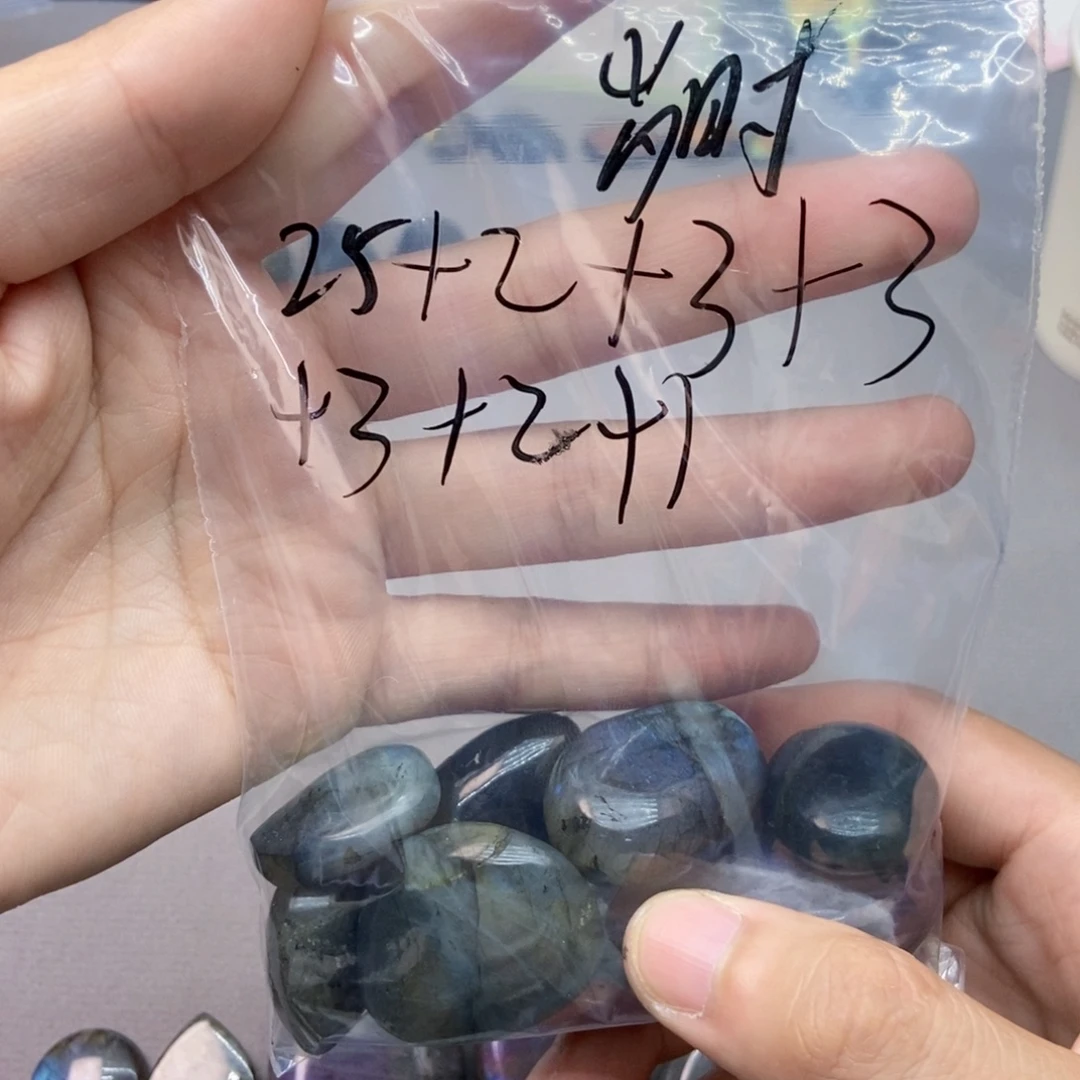 岁***.颈饰长石银S925镶嵌