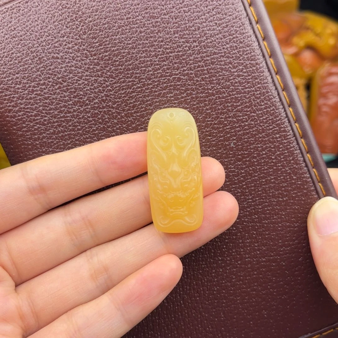 石英质玉吊坠未镶嵌g*