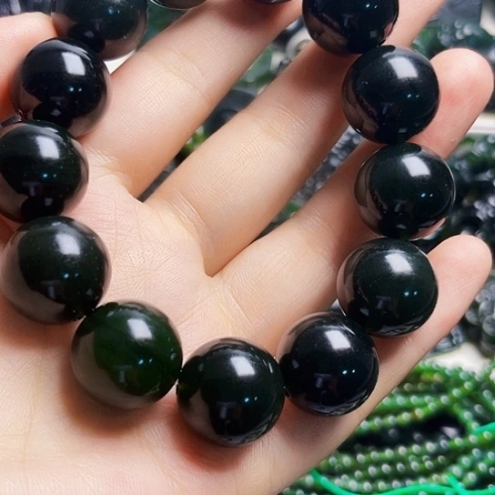 皓***空蛇纹石玉未镶嵌颈饰