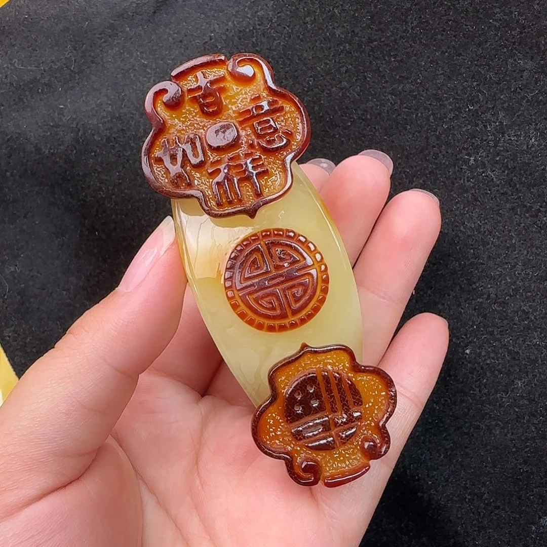 蜜蜡未镶嵌珠宝奇石