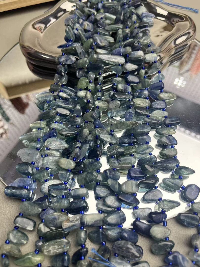 天然7-9mm左右蓝晶石和蓝绿晶侧孔长牙散珠半成品长度39cm左右