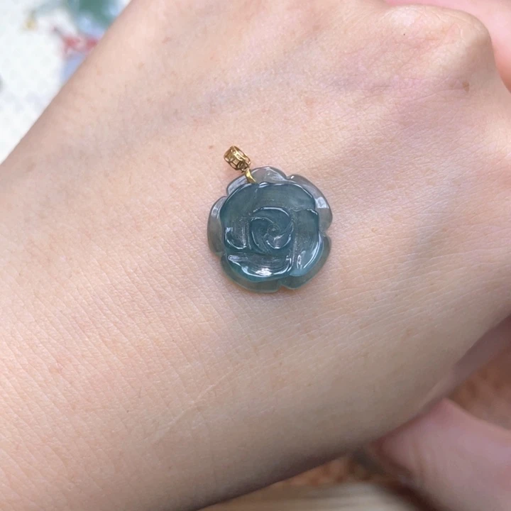 翡翠挂件18K金镶嵌689999999