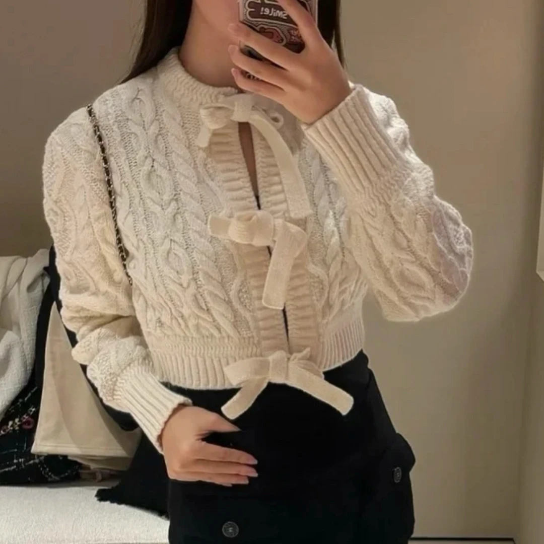 99新 Chanel/香奈儿 滑雪系列白色蝴蝶结羊绒开衫38码