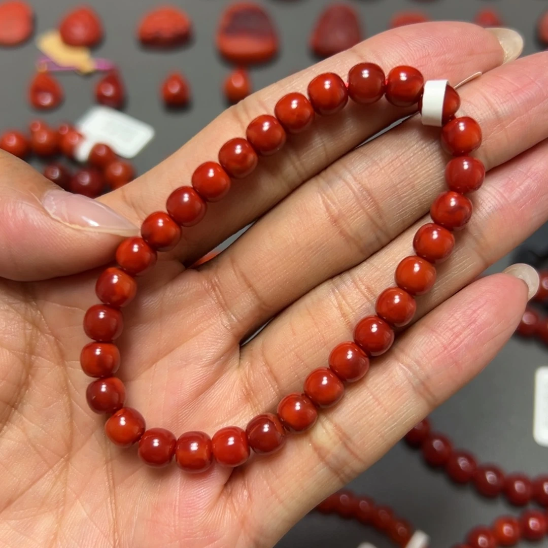 南红玛瑙未镶嵌手串 玫锦双色 约6.5mm 色肉兼具