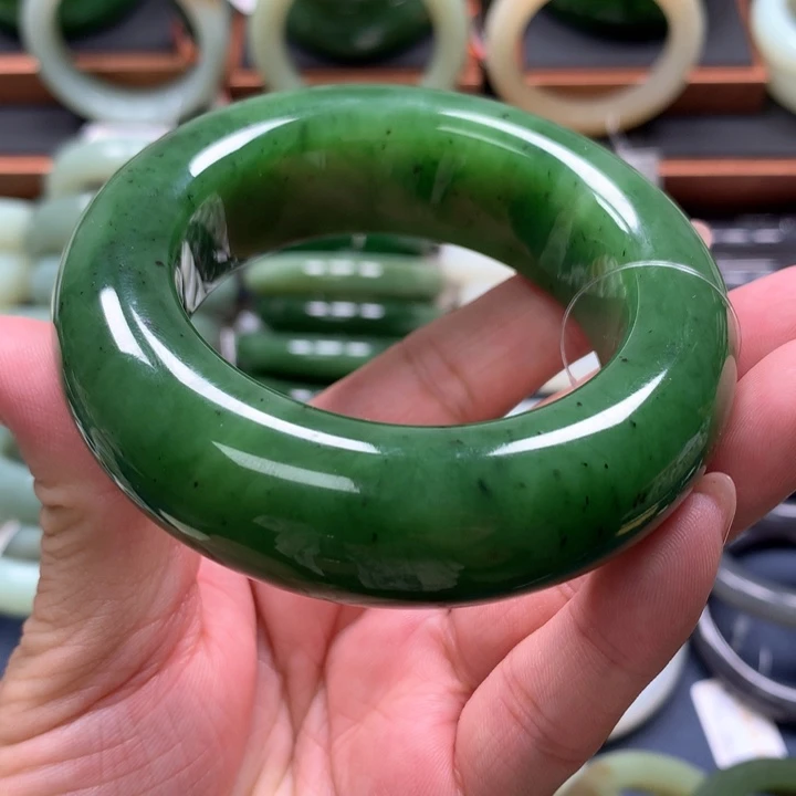 【闪购商品】未镶嵌手镯和田玉（碧玉）