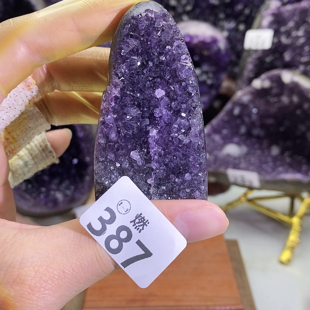 紫晶大型摆件（非配饰）未镶嵌