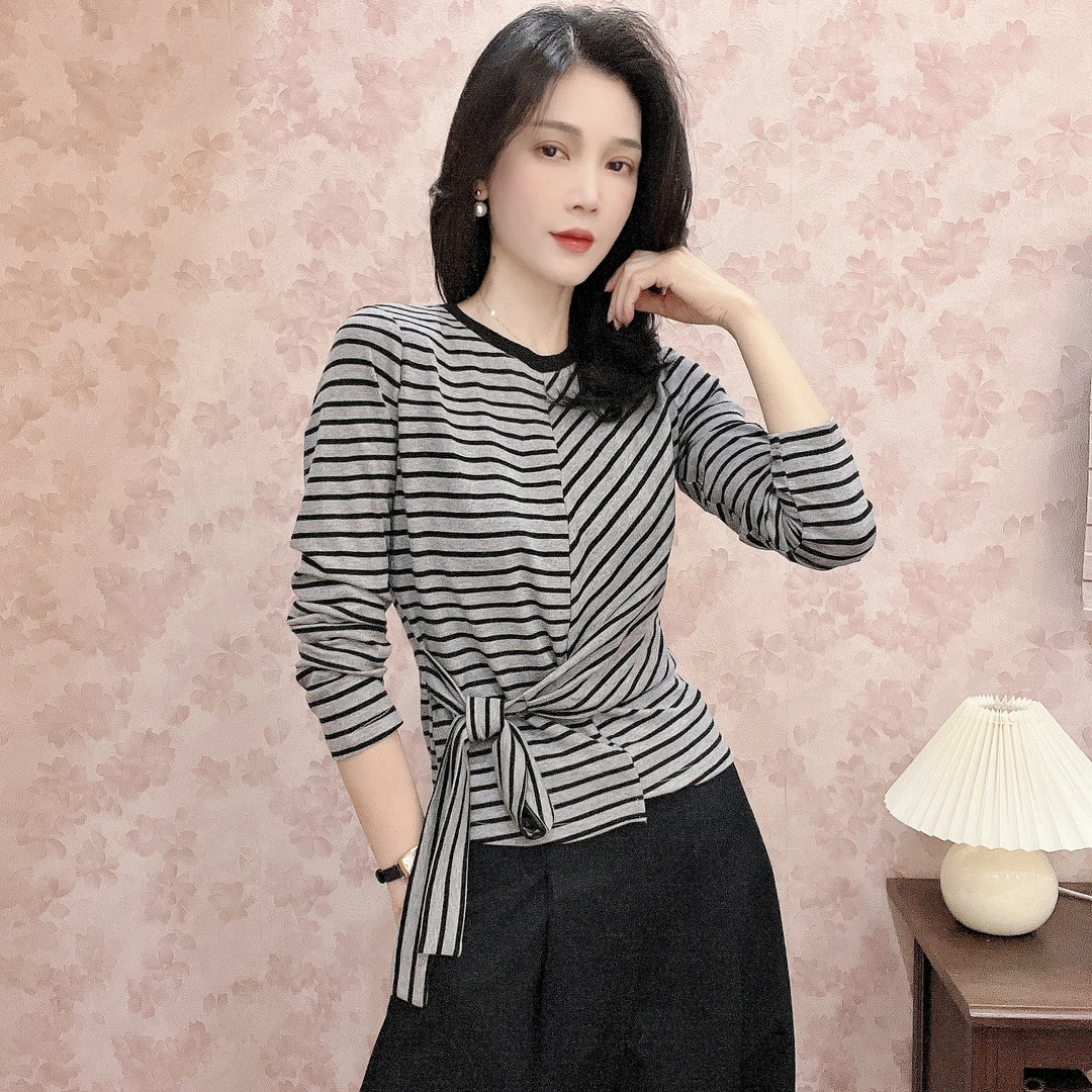 短款宽松型常规长袖吸汗圆领T恤百搭修身富婆风Y3K