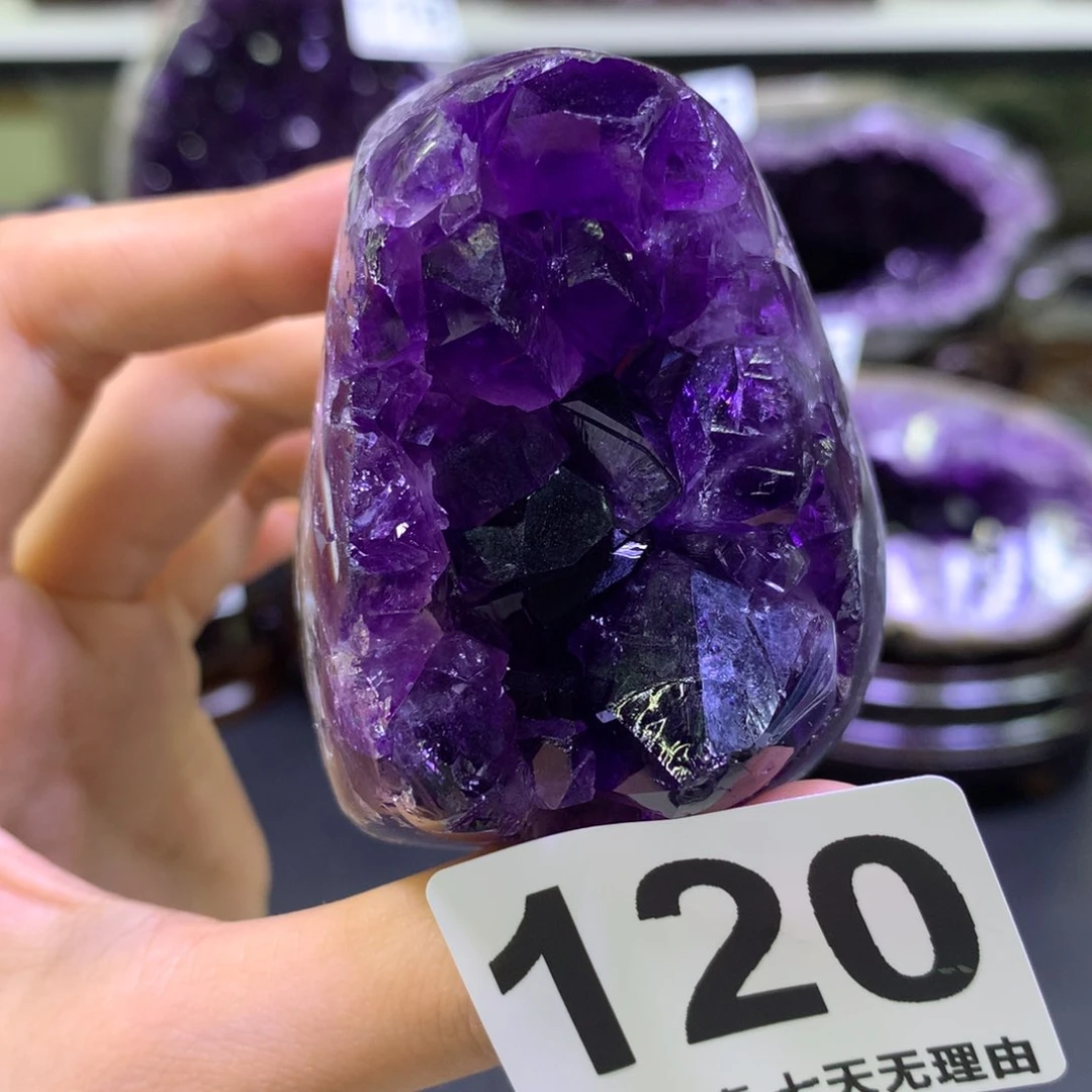 未镶嵌水晶大型摆件（非配饰）
