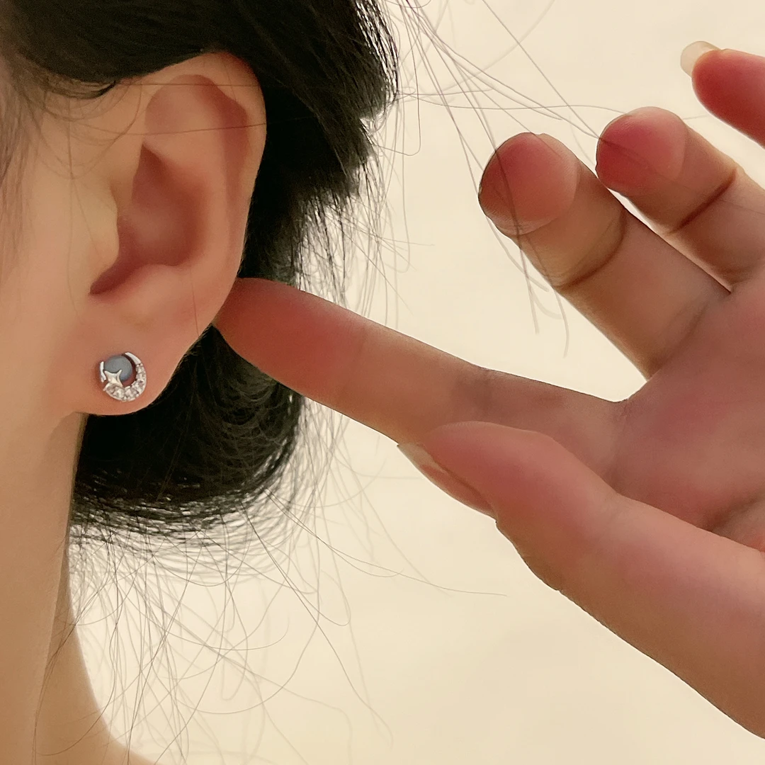 铜合金亚克力耳饰2023年夏季新款高级感蓝色猫眼石星月耳环女小众