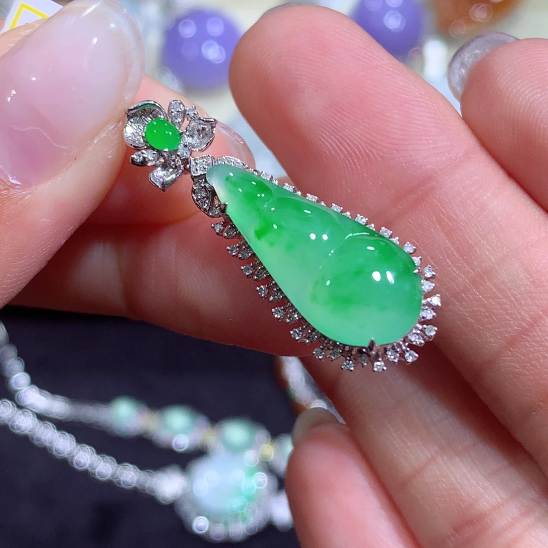 翡翠18K金镶嵌吊坠(不含链)