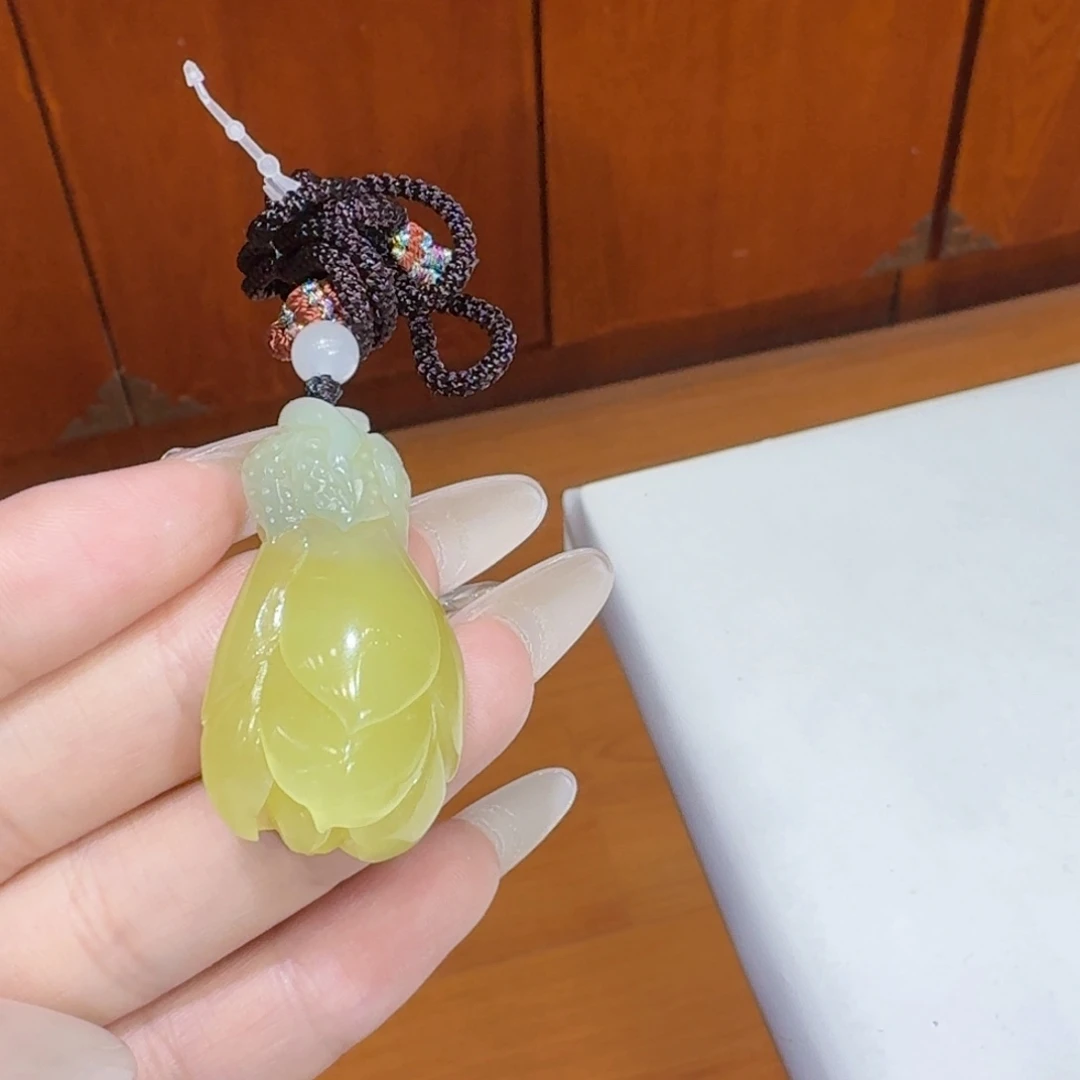 未镶嵌和田玉挂件黄口玉兰