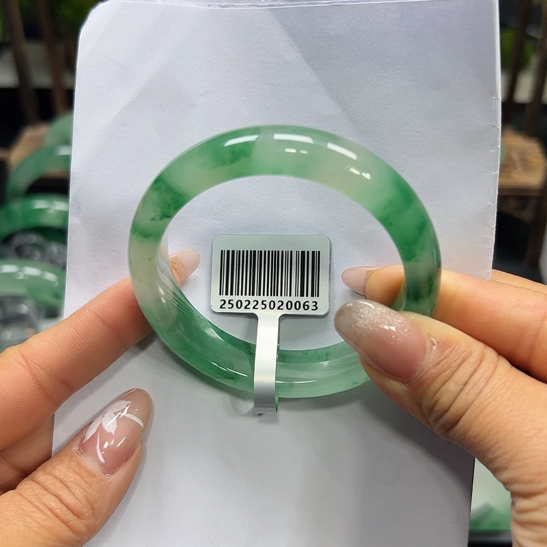 石英质玉手镯未镶嵌淼淼