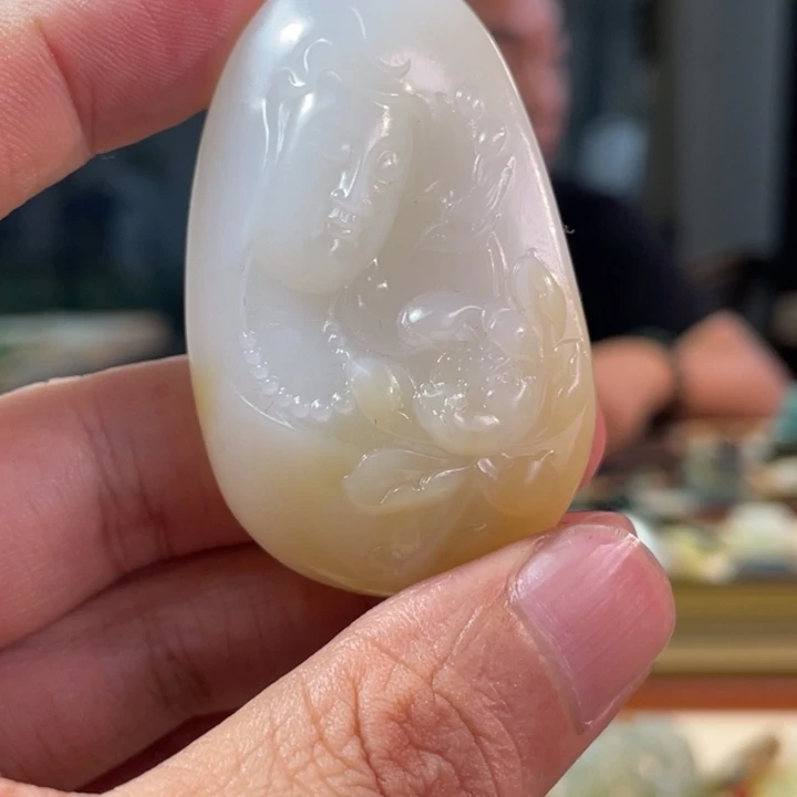 颈饰未镶嵌和田玉