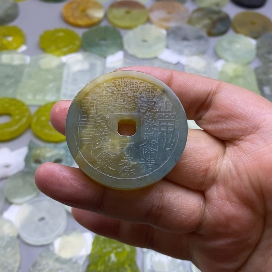 蛇纹石玉颈饰未镶嵌爱****六