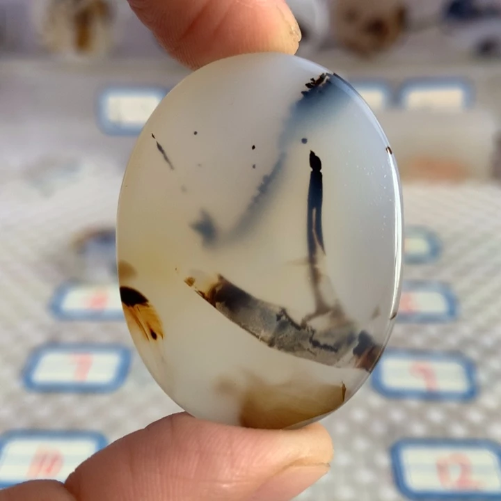 玛瑙/玉髓颈饰未镶嵌