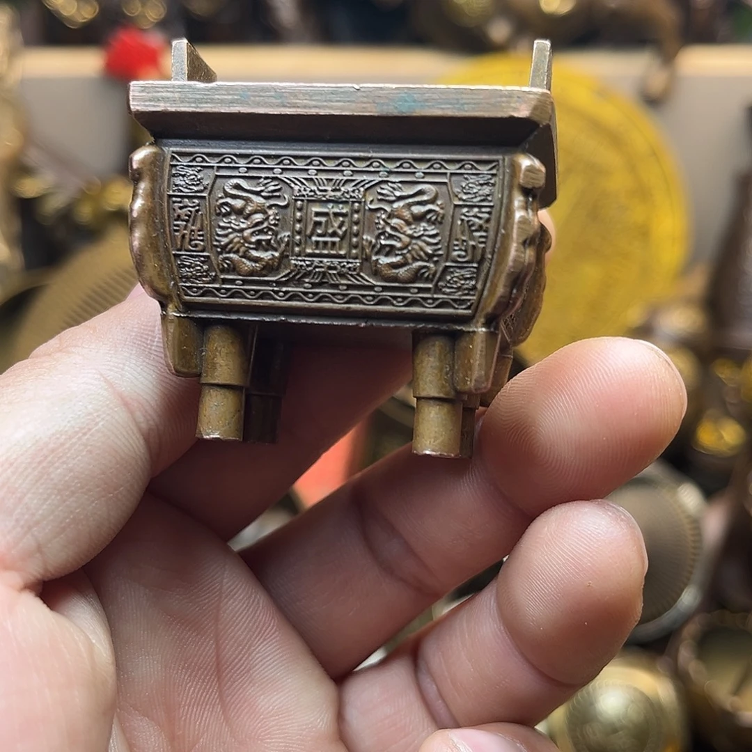 精美铜器工艺品等