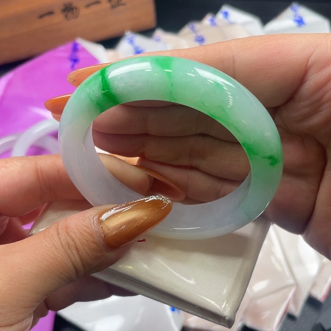 翡翠未镶嵌手镯53正圈