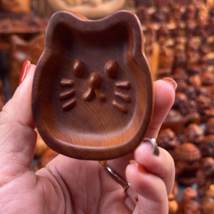 糊****太行崖柏手把件的设计和制作
